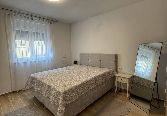 DVOSOBAN STAN U NOVOGRADNJI S GARAŽNIM PARKIRNIM MJESTOM – MONVIDAL, PULA